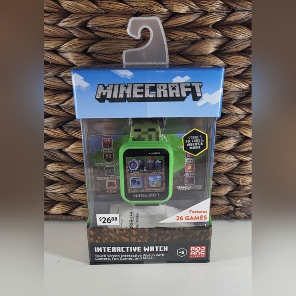 Minecraft Kids NIB Green Touch Screen Interactive Rechargeable Smart Watch 42mm - Picture 2 of 7